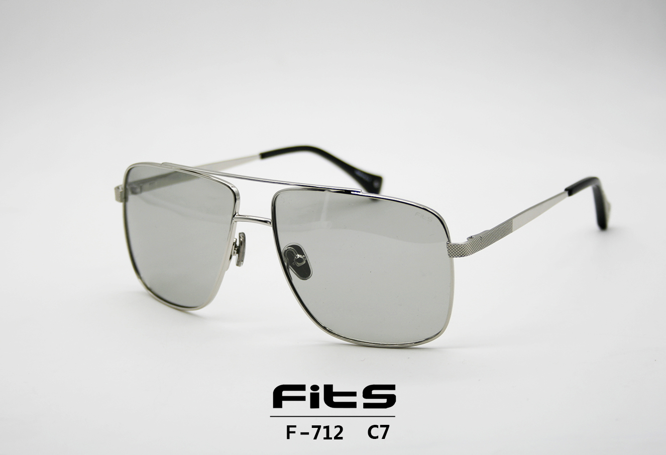 f712