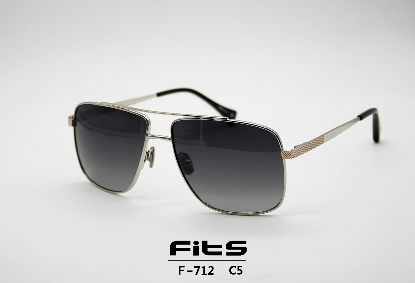f712